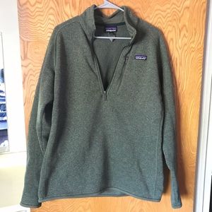 L Patagonia quarter zip